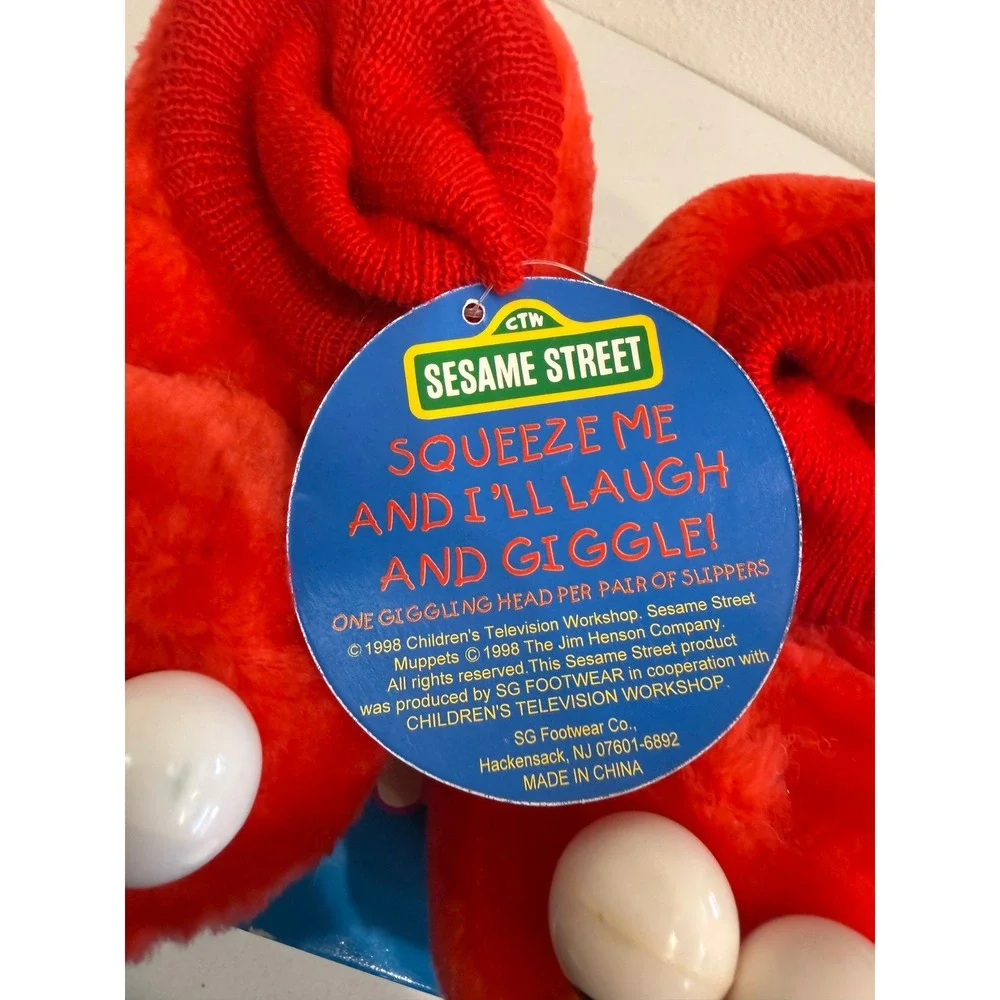 Vintage 1998 Sesame Street Elmo Giggling Slippers SG Footwear Red Plush NIB